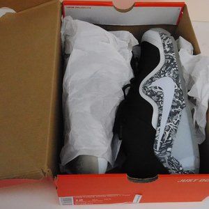 Nike Force Zoom Trout 4 Turf Black / White / Wolf Grey Sneakers S 12 New in Box